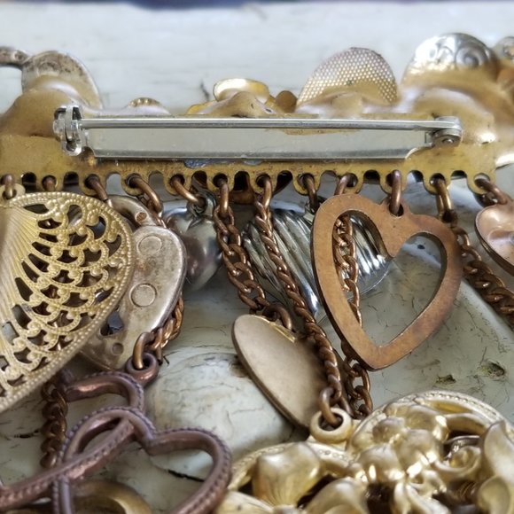 Baroque Brooch Pin with Heart Collage Dangles - Picture 10 of 13